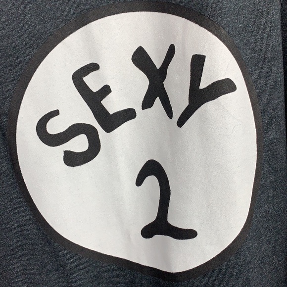 U.S. Apparel graphic tank top Sexy 2 dark gray with black around arms and neck. - Picture 3 of 5